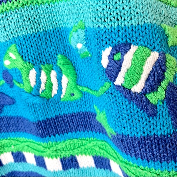 Vintage TALBOTS Ramie Cotton Embroidered Ocean Fish Crew Neck Sweater—SZ. Med - Picture 13 of 13